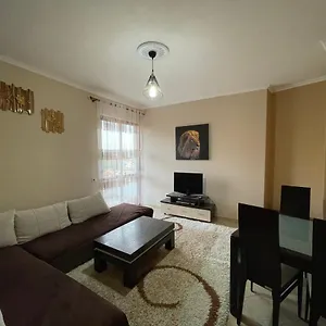 - Private 2 , Linze Albánie